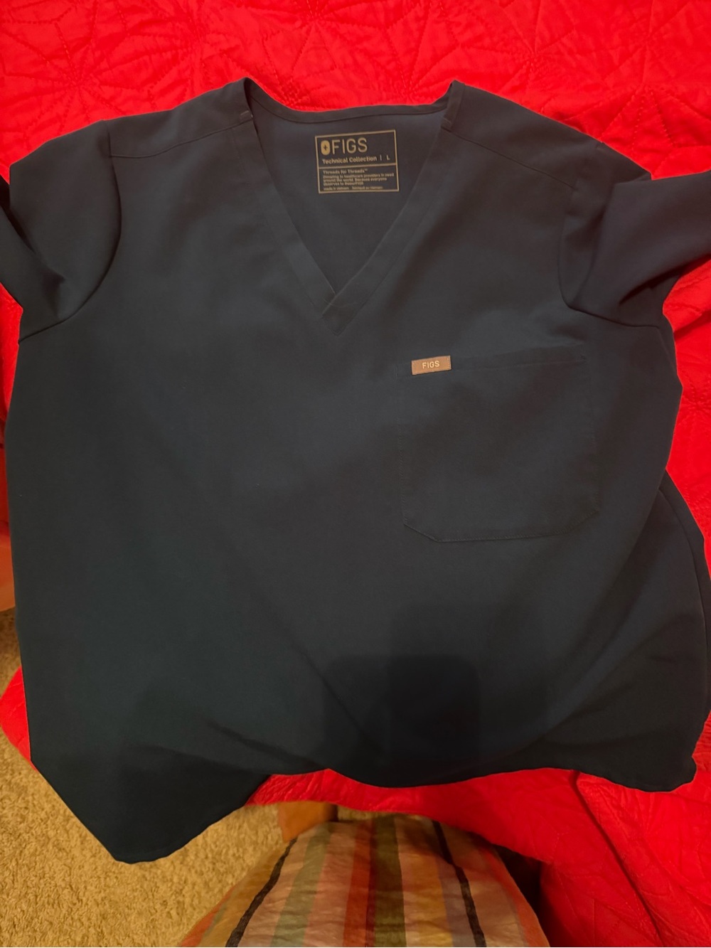 Figs Women's Deep Reef V-Neck Scrub Top